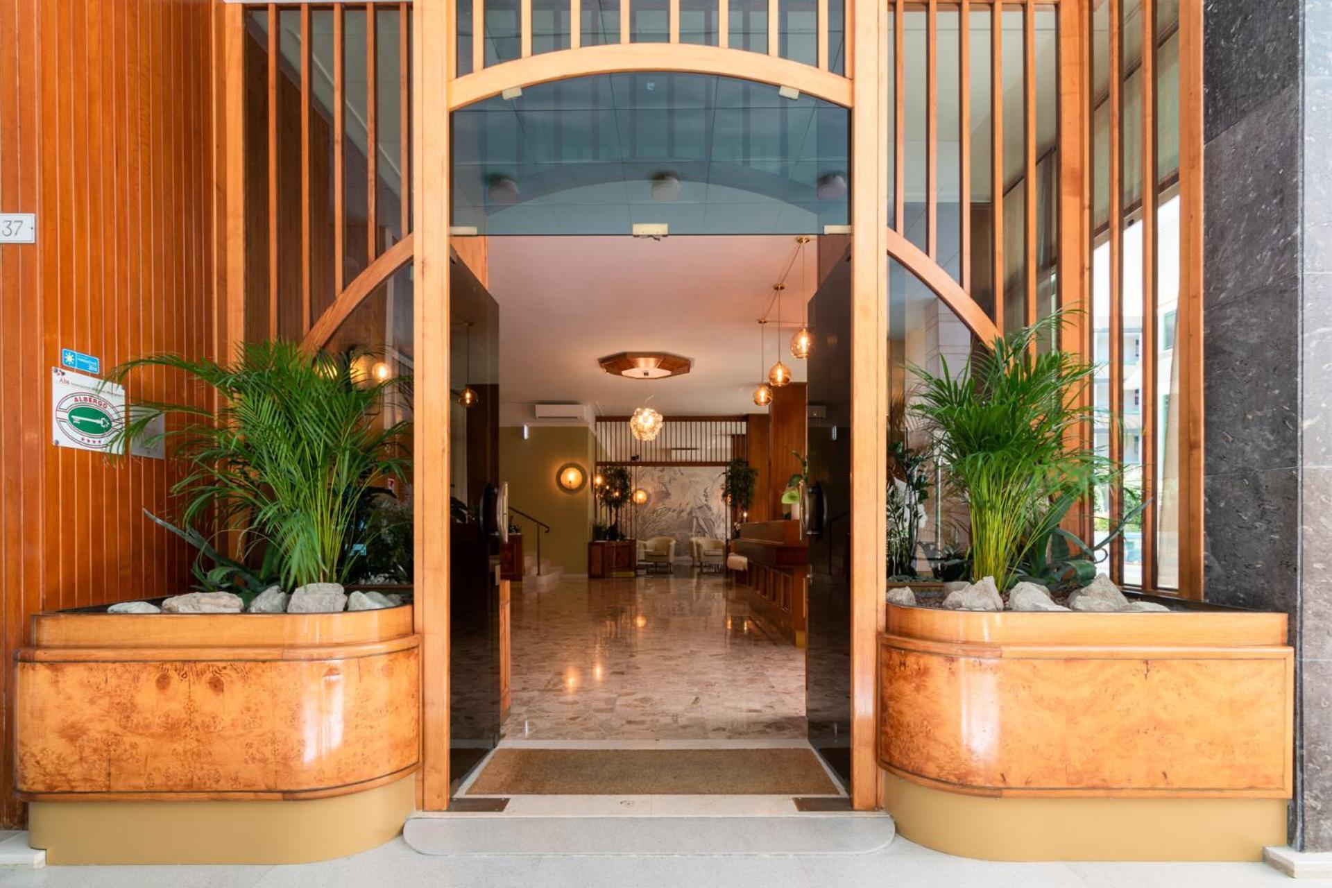 Continental B&B City Hotel Bibione Exterior foto